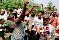 Hundreds of NPP Supporters Storm Parliament Ahead of 'Showdown'