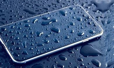 Smartphone in Water? 5 Life-Saving Steps to Rescue Your Device Immediately